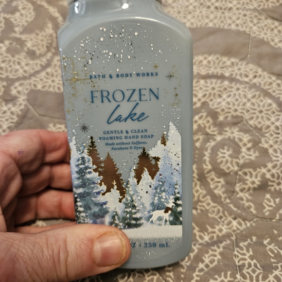 Bath & Body Works Hand Soap Trio - Red, Gold, Blue - Picture 6 of 7